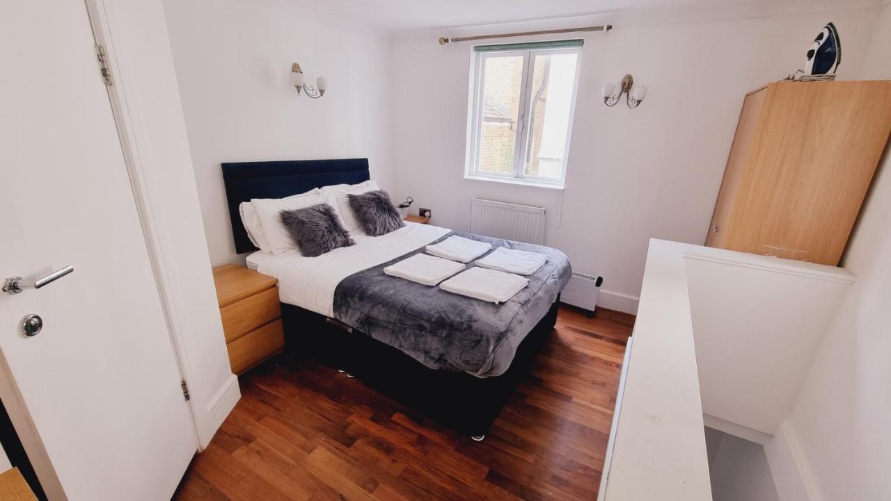 Apartment Hyde Park London